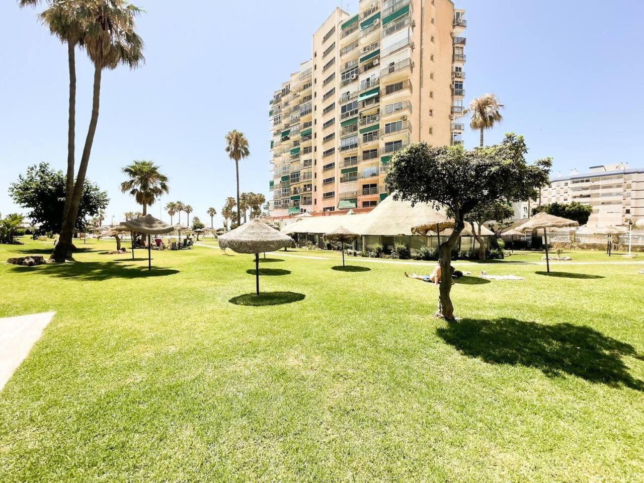 Vistas Al Mar A 1 Min De Playa Con Parkig Gratis Apartment เบนัลมาเดนา ภายนอก รูปภาพ