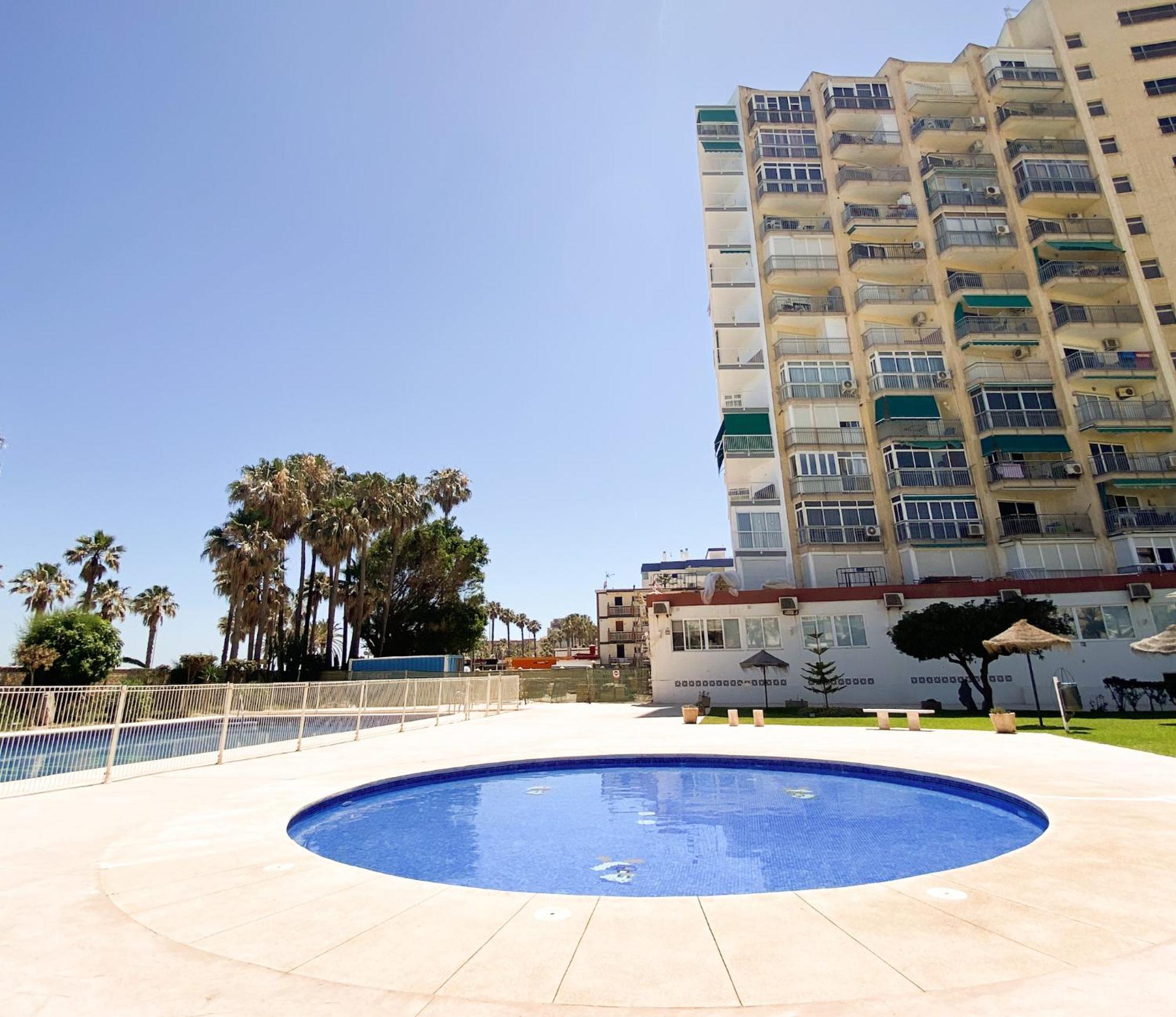 Vistas Al Mar A 1 Min De Playa Con Parkig Gratis Apartment เบนัลมาเดนา ภายนอก รูปภาพ